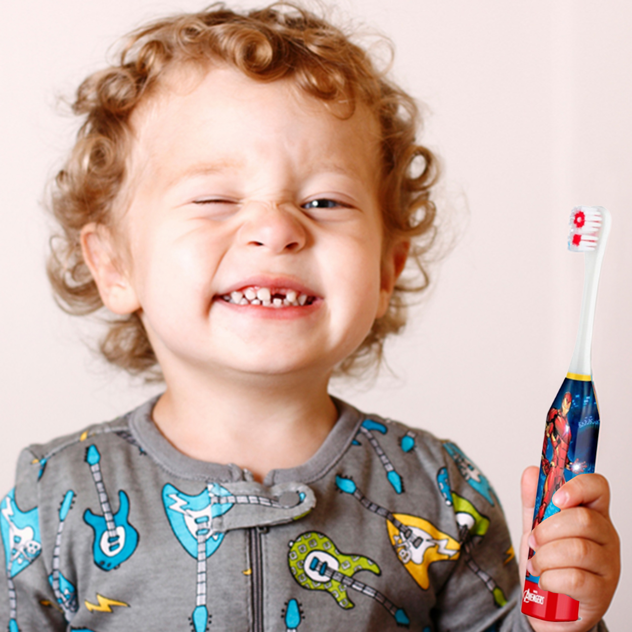 Escova Dental Elétrica Vibracional Infantil Marvel Avengers Homem de Ferro