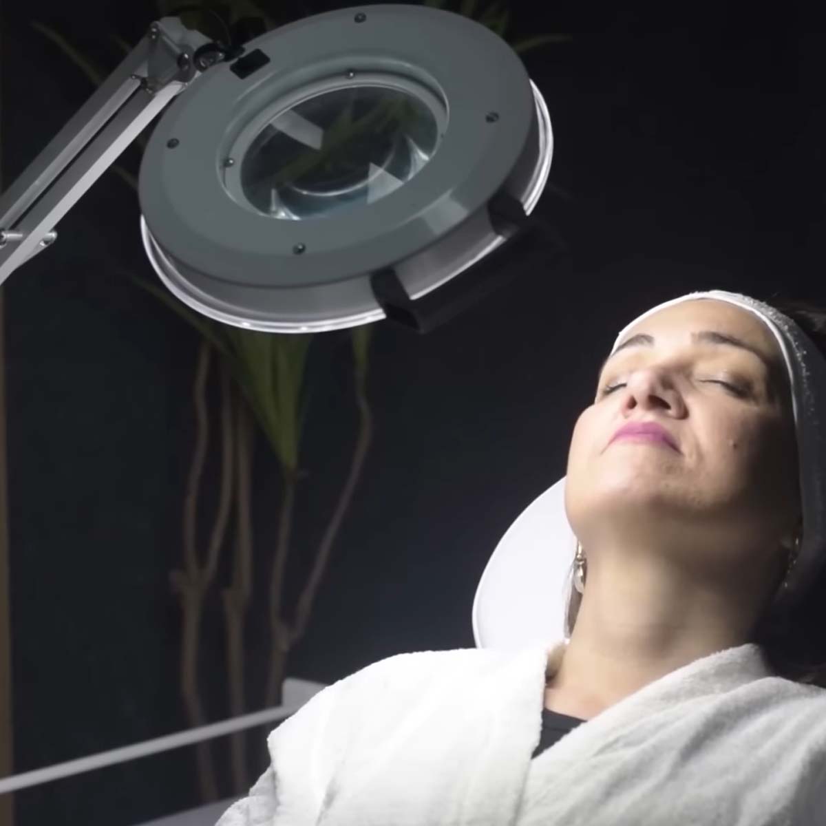 Lupa de Alumínio LED Tripé Autovolt Estek S/ Bandeja