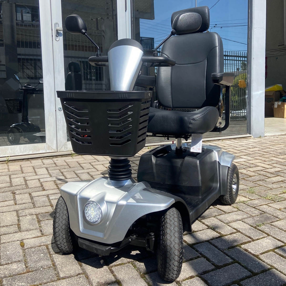 Scooter Elétrica CS Dobrável até 150 Kg Dellamed