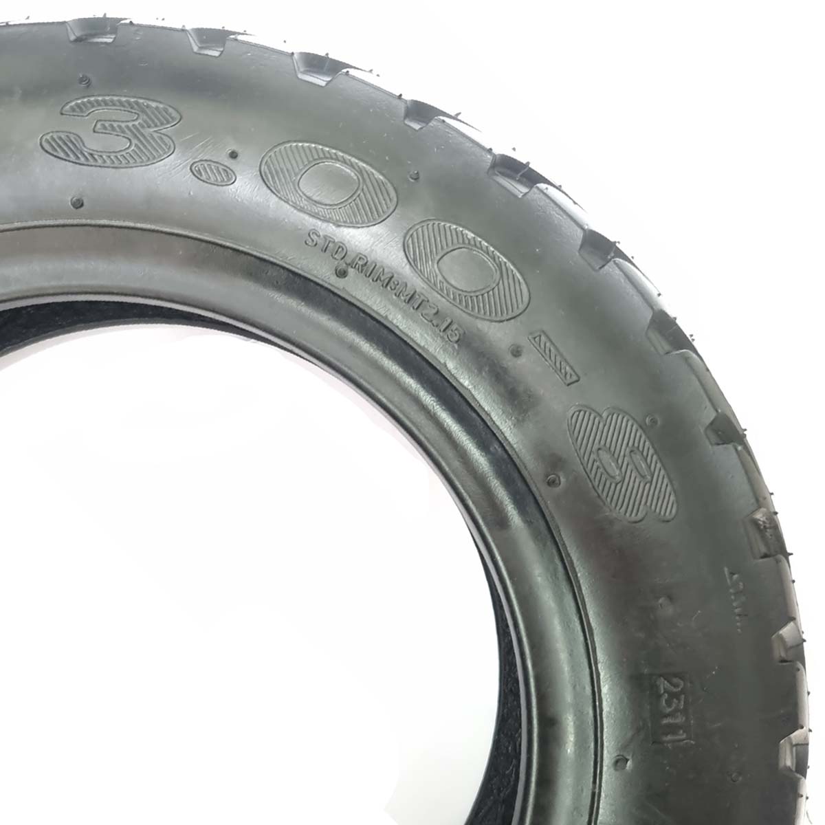Pneu Triciclo 3.00-8 Max Load 350 LBS AT 50 P.S.I. Zube Duos
