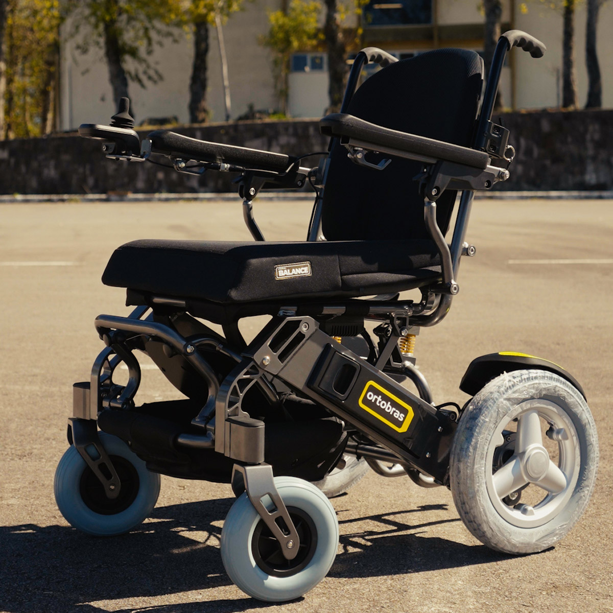 Cadeira de Rodas Motorizada E20 Preto Fosco 