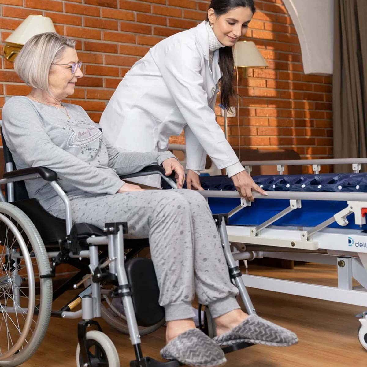 Cama Hospitalar Elétrica 3 Movimentos com Elevação DX3 Dellamed